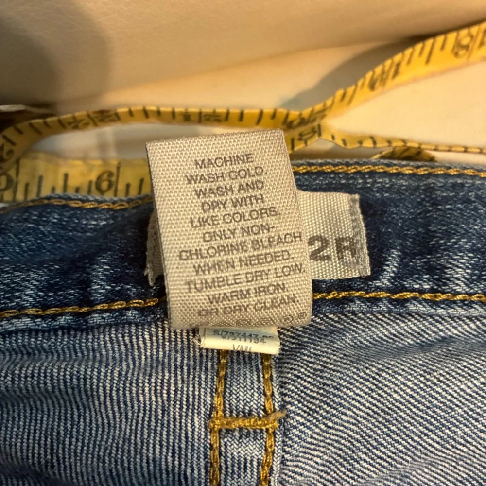 GAP Classic Indigo Denim Jeans - Picture 2 of 9